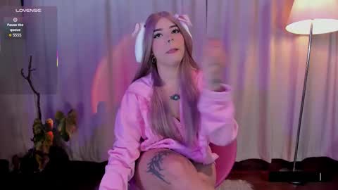 manu  velezz   Help me to get to 100 thumbs ups Tip 25tks  Rate me  online show from 02.15.26