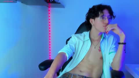 Manuel online show from 02.07.25