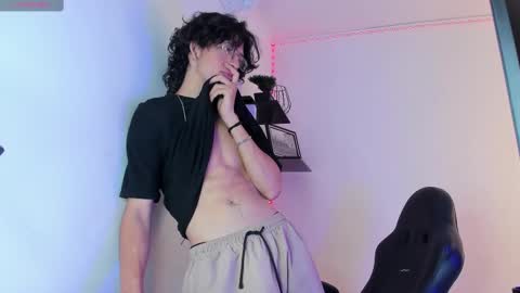 Manuel online show from 09.25.25