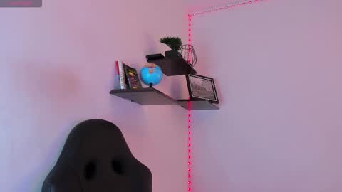 Manuel online show from 10.03.25