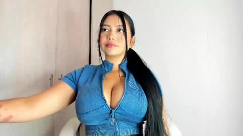 Snapshot of manuela_anderson chatting on 09.27.25 MANUELA online show from 09.27.25
