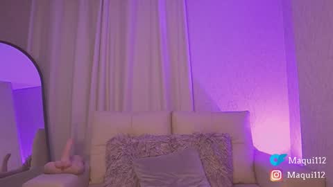 Snapshot of maquiii chatting on 11.22.25 Maquii online show from 11.22.25