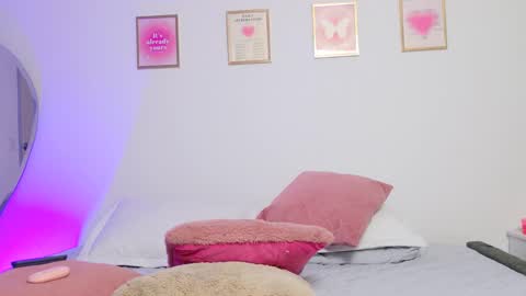     online show from 02.26.25