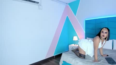 mara_winters_ online show from 10.29.25