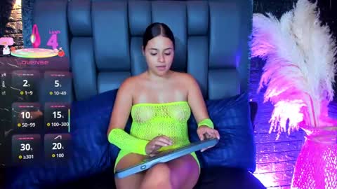 maraa_rivera online show from 11.21.25