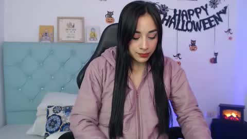 Snapshot of marce0001 chatting on 11.01.25 Marcela online show from 11.01.25