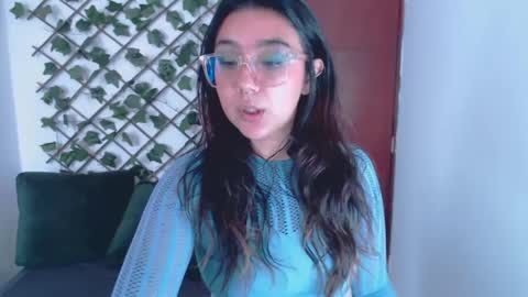 Snapshot of marce_bunny chatting on 09.29.25 Marcela  online show from 09.29.25