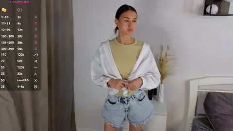 Snapshot of marcelarichard chatting on 06.10.26 Millie online show from 06.10.26