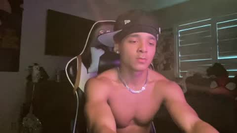 Snapshot of marcellorey chatting on 07.16.26 poyzennus online show from 07.16.26