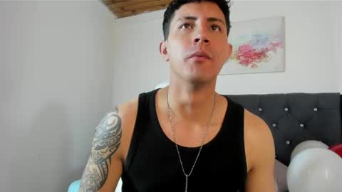 Snapshot of marcos_vieyra chatting on 06.18.26 marcos_vieyra online show from 06.18.26