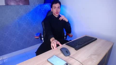 Marcus Hanks online show from 02.17.25