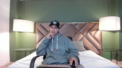 marcus_jeron online show from 10.22.25