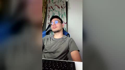 Snapshot of marcuswildx chatting on 12.16.25 marcus online show from 12.16.25