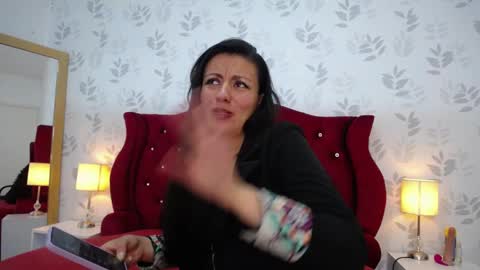 MargaretteCooper online show from 11.10.25