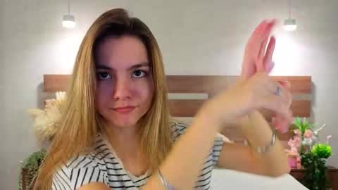 Snapshot of margiedavidson chatting on 02.12.26 Call me Margie33 online show from 02.12.26