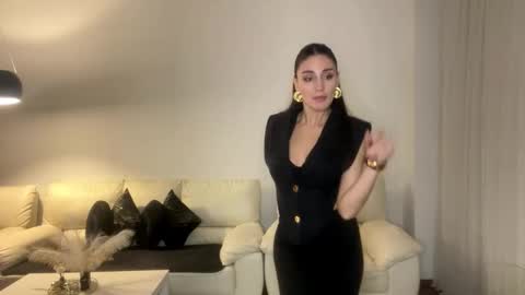 Margot online show from 10.19.25