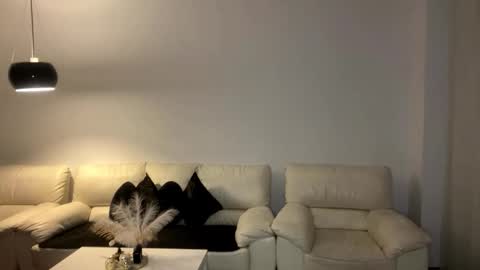 Margot online show from 11.23.25