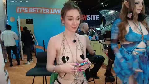   online show from 04.11.26