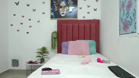 mari_curls online show from 10.17.25