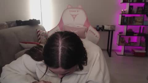 mari moore online show from 12.14.25