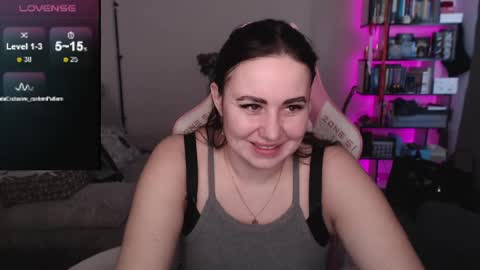 Snapshot of mari_moore7 chatting on 05.02.26 mari moore online show from 05.02.26