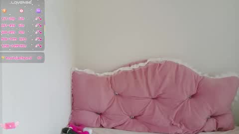 mari_tokyo online show from 10.29.25