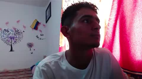 Snapshot of maria_and_angel17 chatting on 01.19.25 Mara and ngel online show from 01.19.25