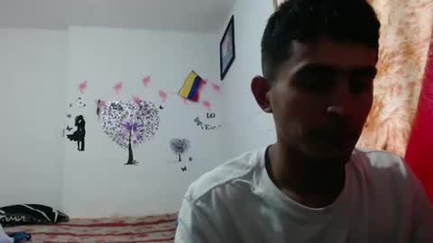 Snapshot of maria_and_angel17 chatting on 01.19.25 Mara and ngel online show from 01.19.25