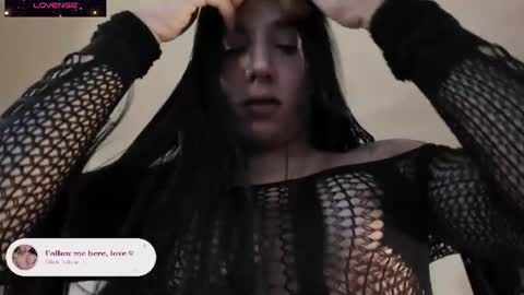 Snapshot of maria_cardenas chatting on 06.24.26 maria online show from 06.24.26