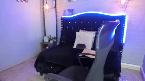 Snapshot of maria_fernandaxxx_ chatting on 12.15.24 Maria fernanda online show from 12.15.24