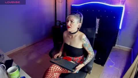 Snapshot of maria_fernandaxxx_ chatting on 01.10.25 Maria fernanda online show from 01.10.25