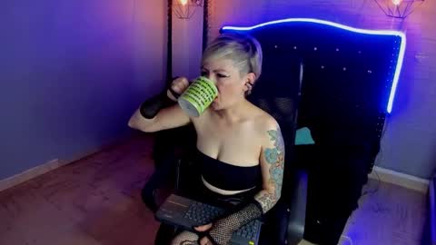 Snapshot of maria_fernandaxxx_ chatting on 01.13.25 Maria fernanda online show from 01.13.25