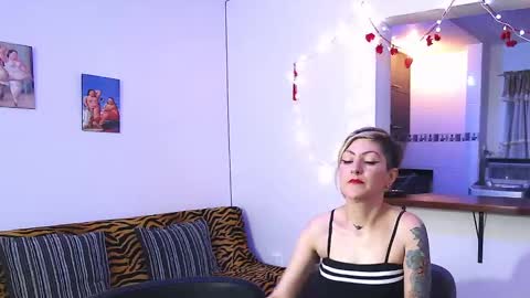 Snapshot of maria_fernandaxxx_ chatting on 02.08.25 Maria fernanda online show from 02.08.25