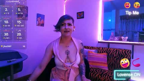 Snapshot of maria_fernandaxxx_ chatting on 09.30.25 Maria fernanda online show from 09.30.25