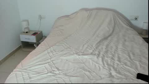 Itslablonde online show from 04.22.26