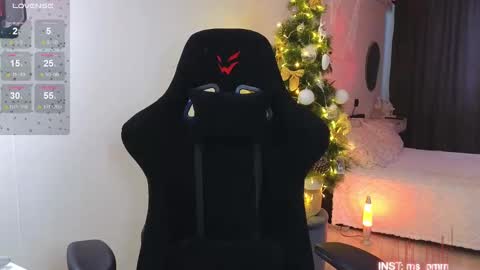 Snapshot of maria_shy_lii chatting on 12.18.24 maria_shy_lii online show from 12.18.24