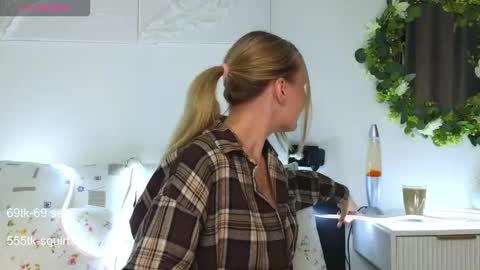 Snapshot of maria_shy_lii chatting on 09.10.25 maria_shy_lii online show from 09.10.25