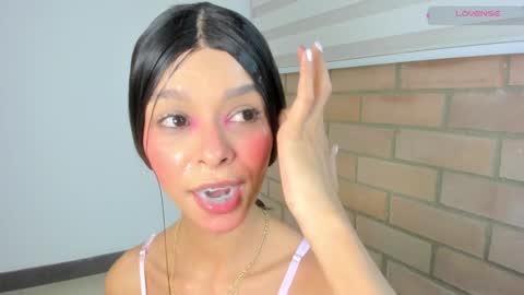 Snapshot of maria_sofii chatting on 12.18.24 S O F I A model independent online show from 12.18.24