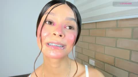 Snapshot of maria_sofii chatting on 12.25.24 S O F I A model independent online show from 12.25.24