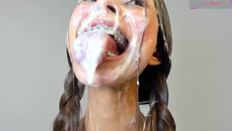 Snapshot of maria_sofii chatting on 03.08.25 S O F I A model independent online show from 03.08.25