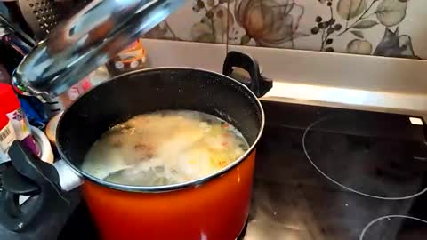 Snapshot of mariadeeporalqeen chatting on 10.04.25 Maria38Jackson40 online show from 10.04.25