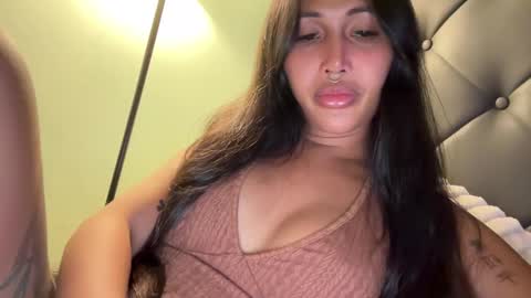 Snapshot of mariafatale_00 chatting on 03.10.25 Maria online show from 03.10.25