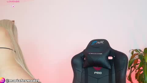 Snapshot of mariafer05 chatting on 03.02.26 Maria Fer online show from 03.02.26