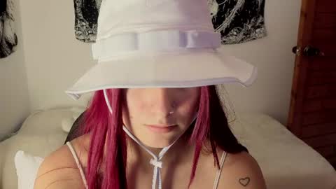 Snapshot of mariagh_ chatting on 06.14.26 Maria online show from 06.14.26