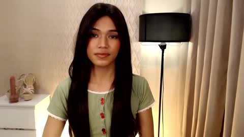 Snapshot of mariah_clara chatting on 02.16.25 mariah_clara online show from 02.16.25