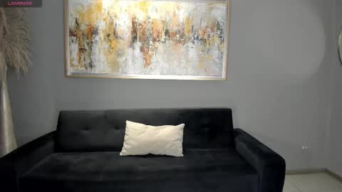 Snapshot of mariaherrera_ chatting on 12.14.25 MARIA HERRERA online show from 12.14.25