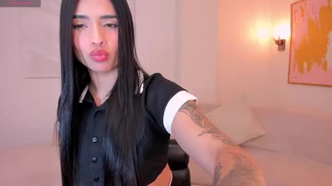 Snapshot of mariaherrera_ chatting on 01.08.26 MARIA HERRERA online show from 01.08.26