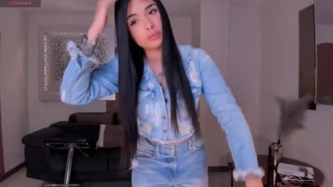 Snapshot of mariaherrera_ chatting on 03.12.26 MARIA HERRERA online show from 03.12.26