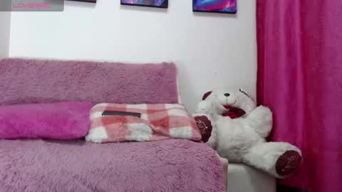 mariam_schubert online show from 03.11.25