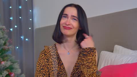 MariaMenson online show from 12.12.24